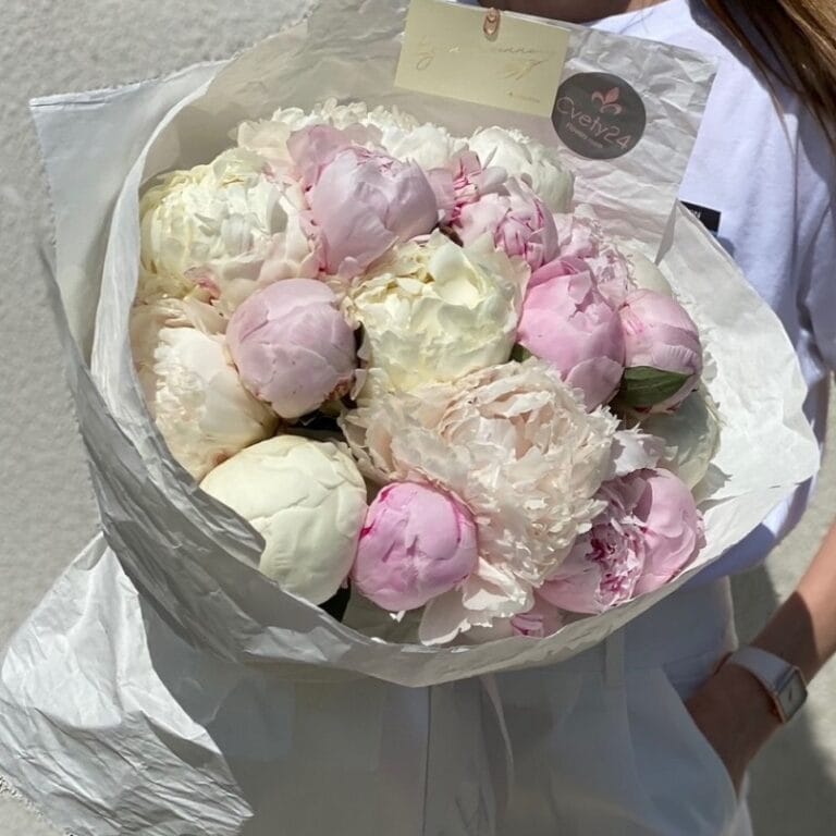 Букет из пионов "В сладком плену"